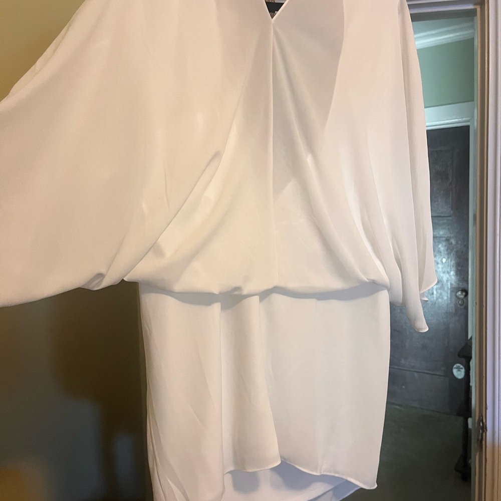Beautiful nwt Halston Evening Collection size 10 white dress.
